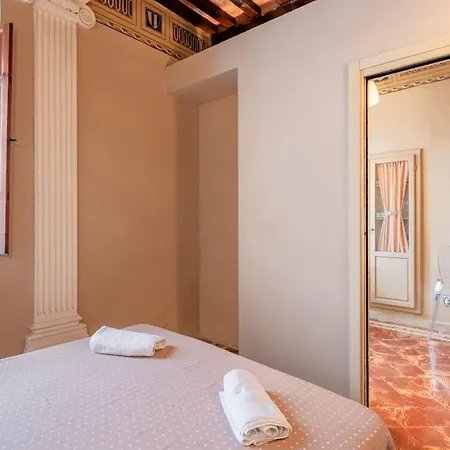 Romantic Near Pisa Lucca Daire